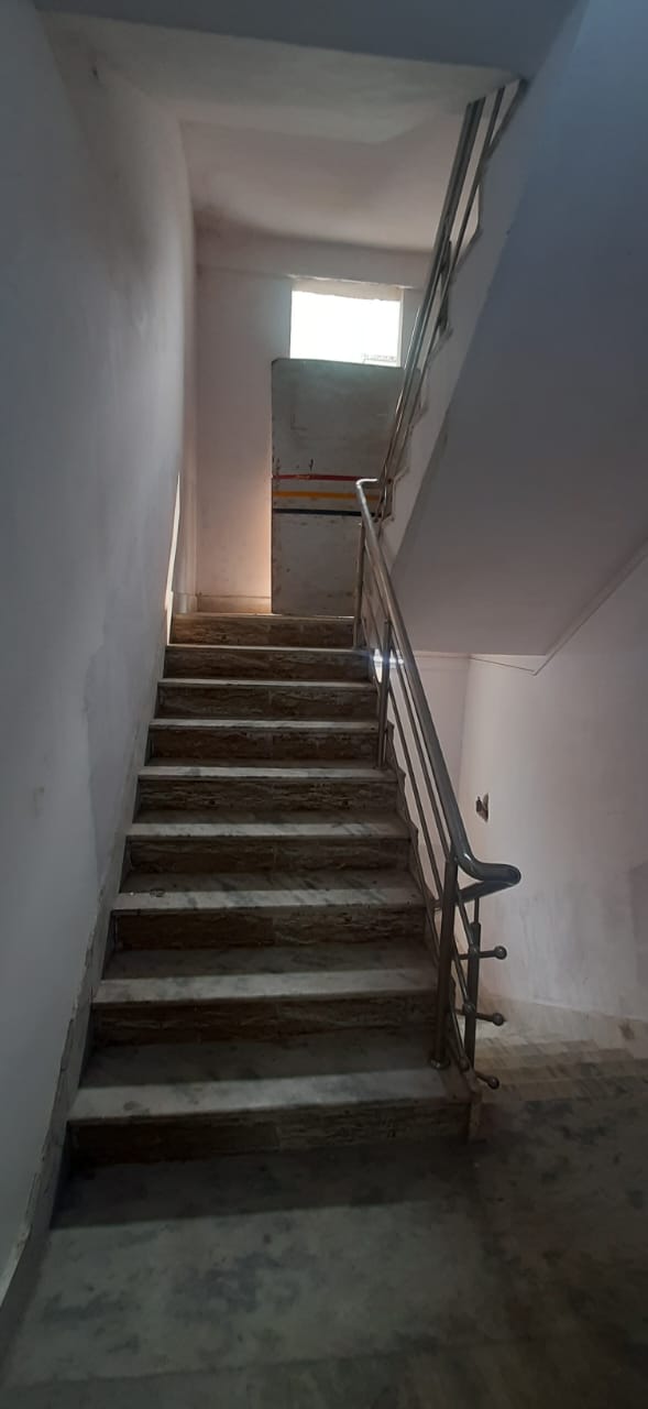Swamiji Sarak,Raja Rammohan Roy Road,2BHK (PA190)