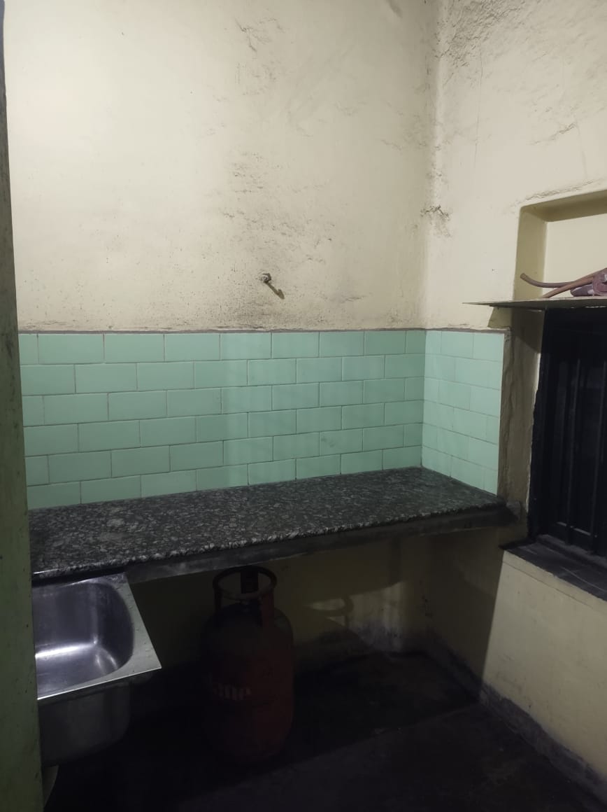 Behala West,Rajendra Banerjee Road,Independent Gr Floor (OA409)