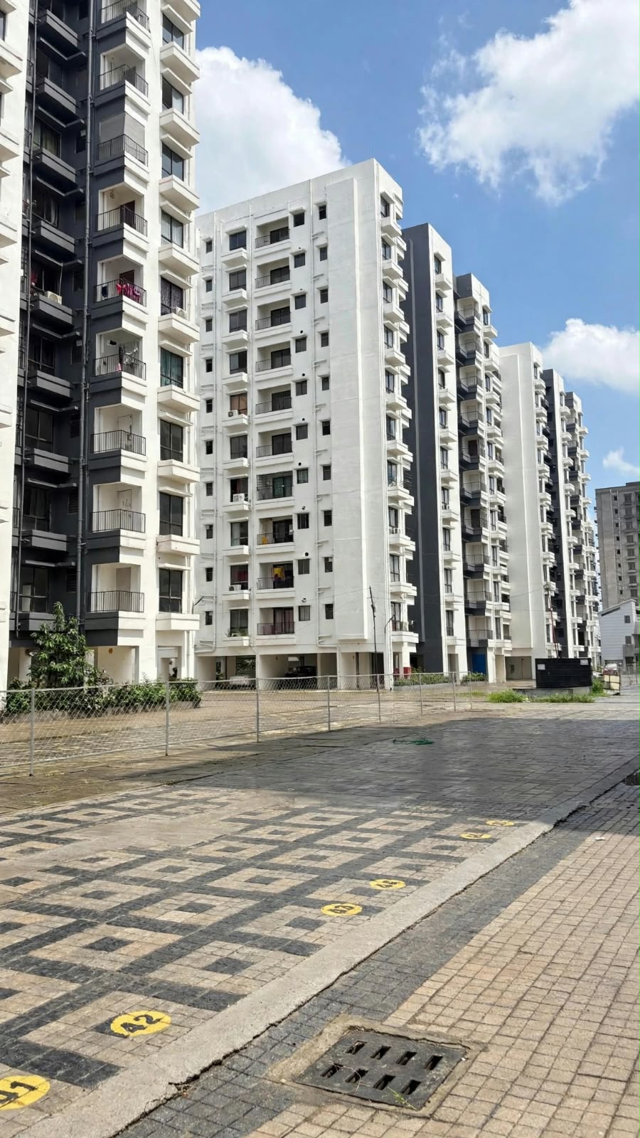Rasapunja Charaktala,Gems City Complex,950sqft,3BHK (OA501)