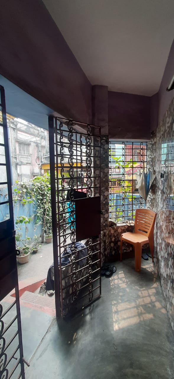 Behala B.G.Press,Jayrampur Jala Road,1stored House (BA149)