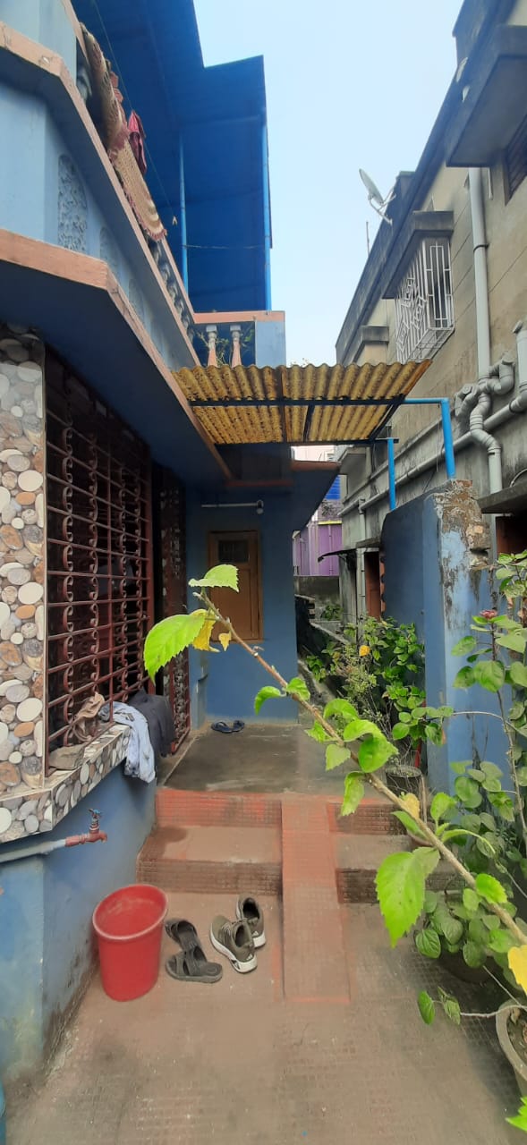 Behala B.G.Press,Jayrampur Jala Road,1stored House (BA149)