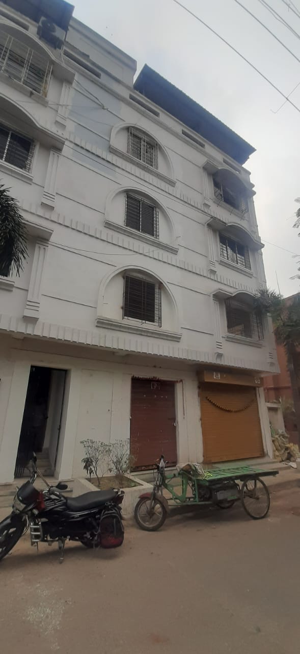 Swamiji Sarak,Raja Rammohan Roy Road,2BHK (PA190)
