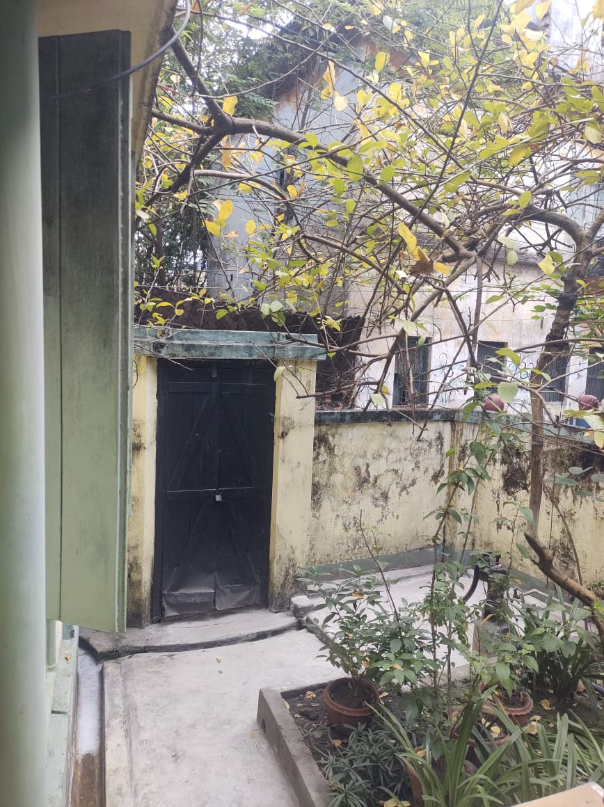 Behala West,Rajendra Banerjee Road,Independent Gr Floor (OA409)