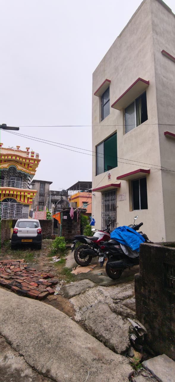 Thakurpukur Kadamtala,Dakshinpara Road,2storey House (OA487)