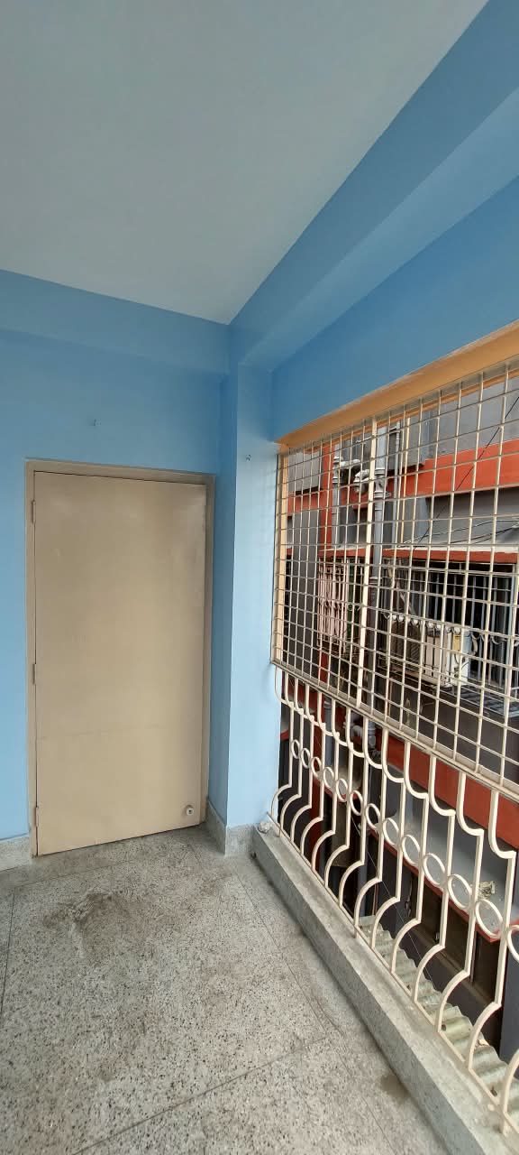 Behala East 14no, James Long Sarani, Krishna Apartment,850sqft,2BHK Rent (OA497)