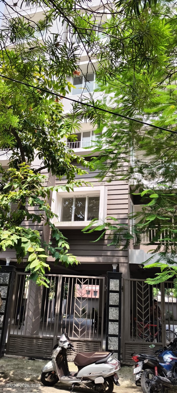 Behala Parnashree Pally, UST Grand (PA304)