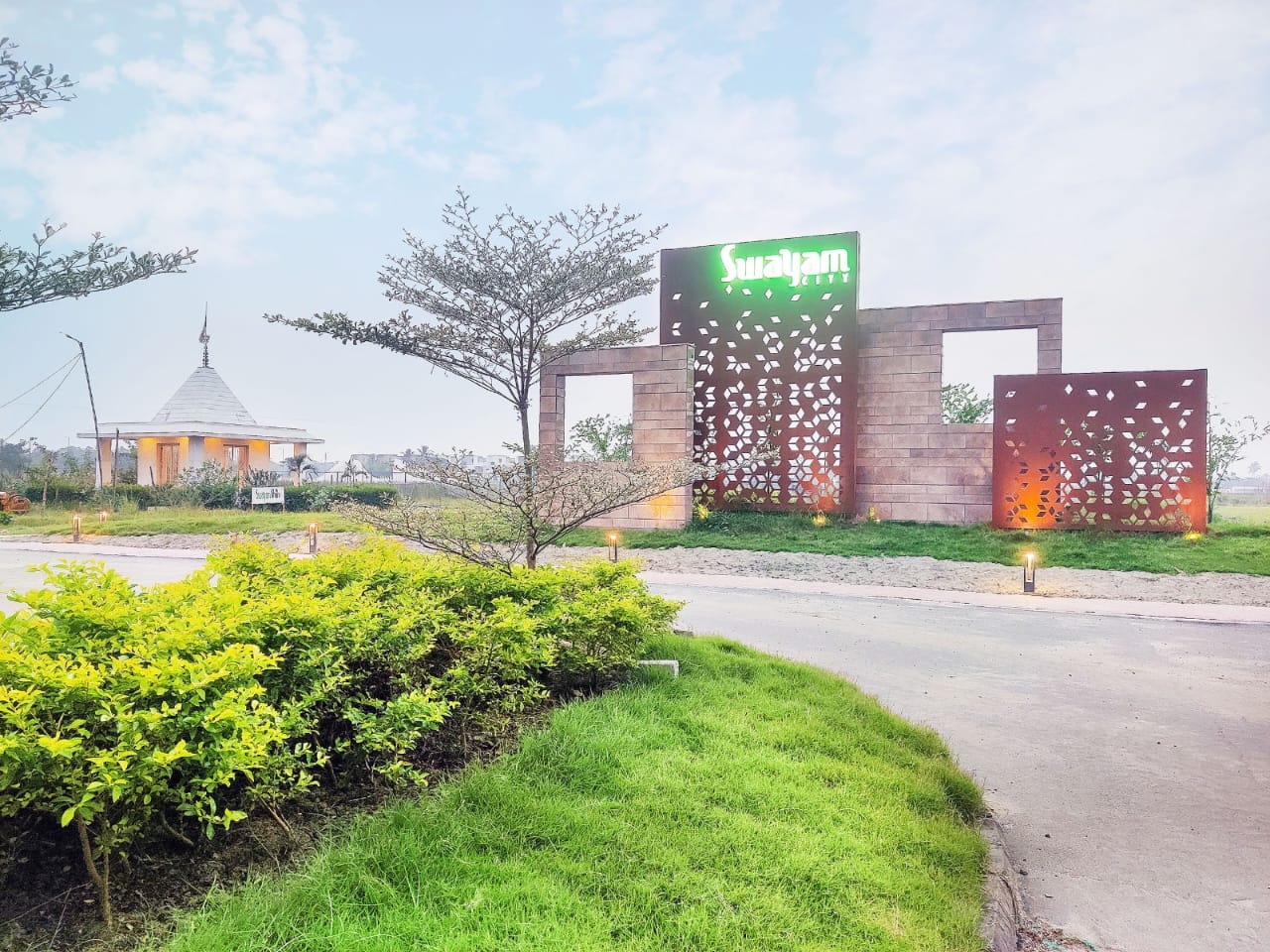 Bhasa,on D.H.Road,S24Pgs District,Swayam City (office)