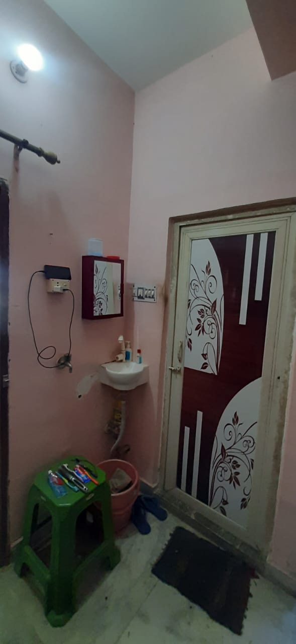 Thakurpukur Kadamtala,Bhattacharjee Para Road,450sqft,1BHK (Office)