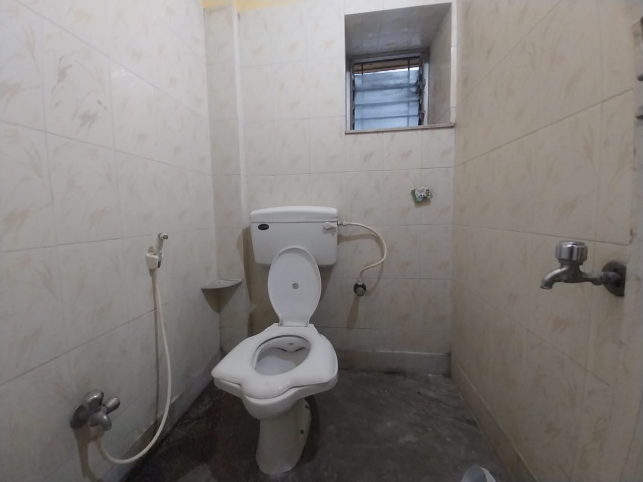 Thakurpukur,on D.H.Road,1225sqft,3BHK (OA423)