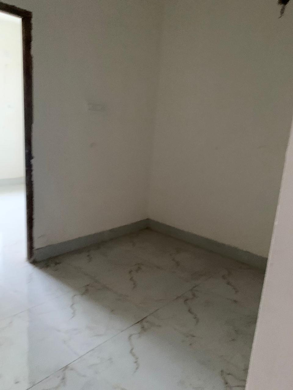 Netaji Sadak,Rio Vista Apartment,825sqft,2BHK (OA500)
