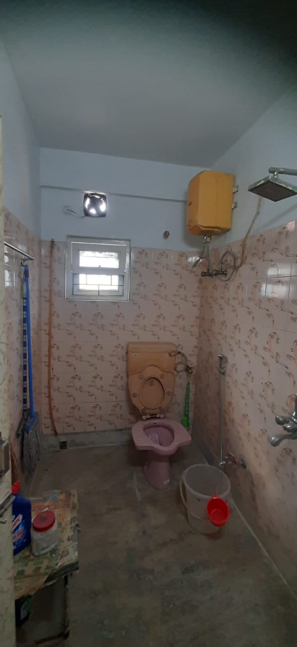 Behala East,Roy Bahadur Road,Yogomaya Bhawan,1000sqft,2BHK (PA211)