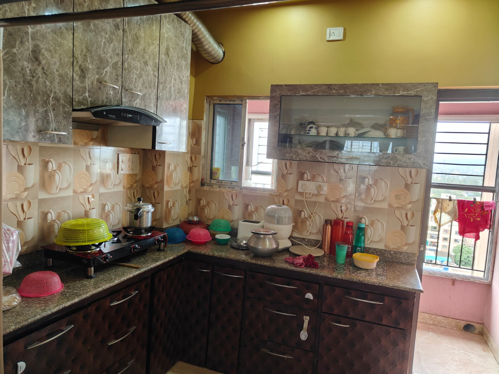 Purba Putiary,Kabardanga,M.G.Road,Yahvi Tower,1600sqft,3BHK (OA420)