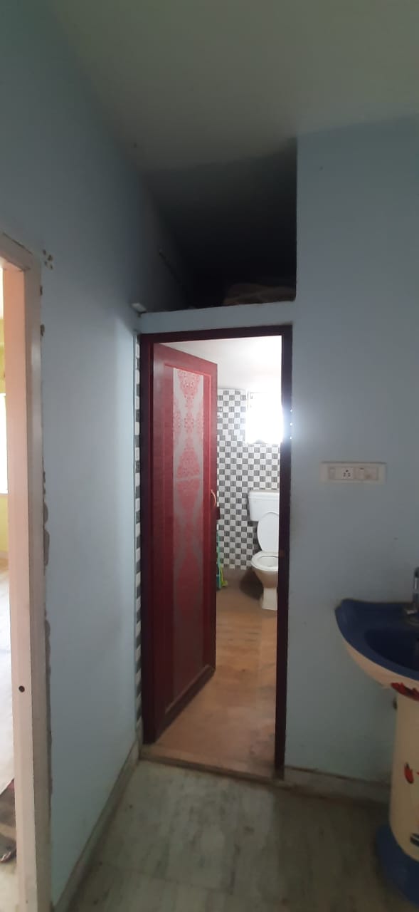 Thakurpukur Kalitala,M.G.Road,950sqft,2BHK (OA371)