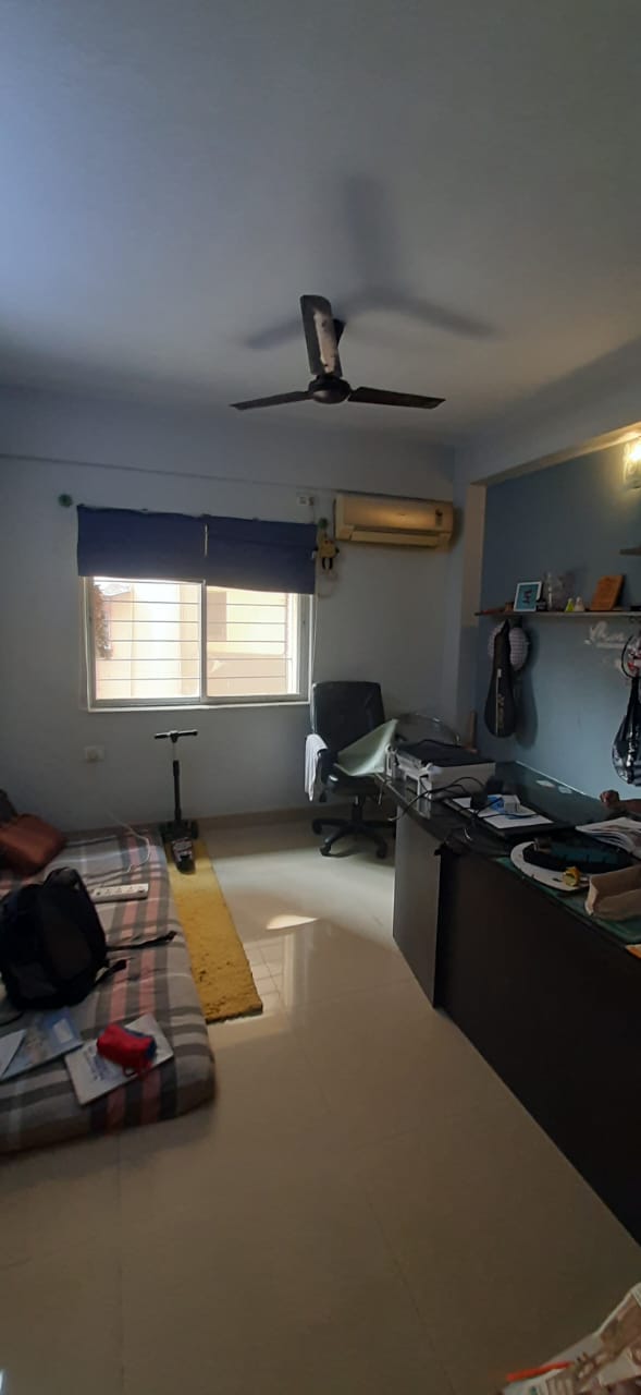 Behala Parnasree Pally,Behala Flying Club Road,Merlin Sapphire Complex,1498sqft,4BHK (OA368)