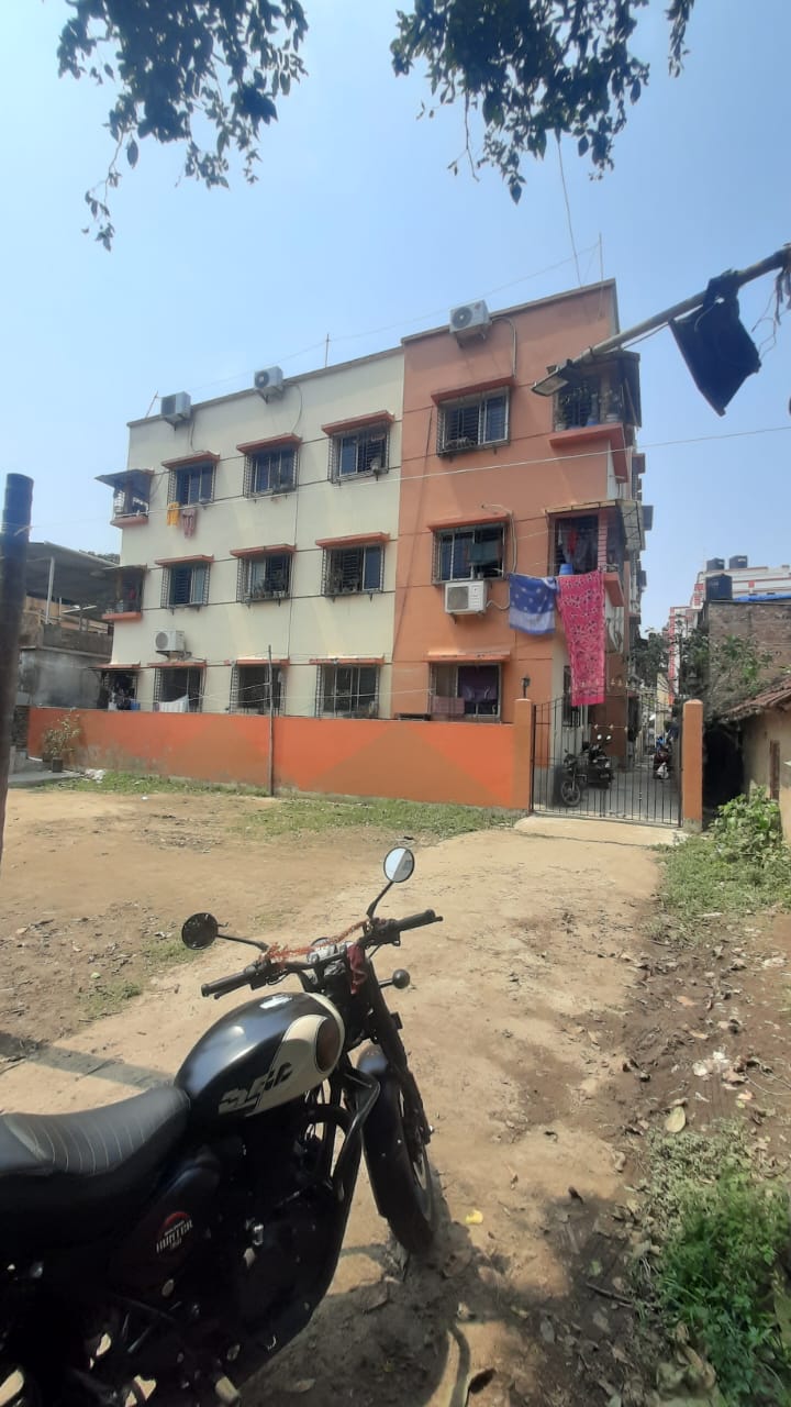 Behala B.G.Press,Jayrampur Jala Road,940sqft,3BHK(PA146)