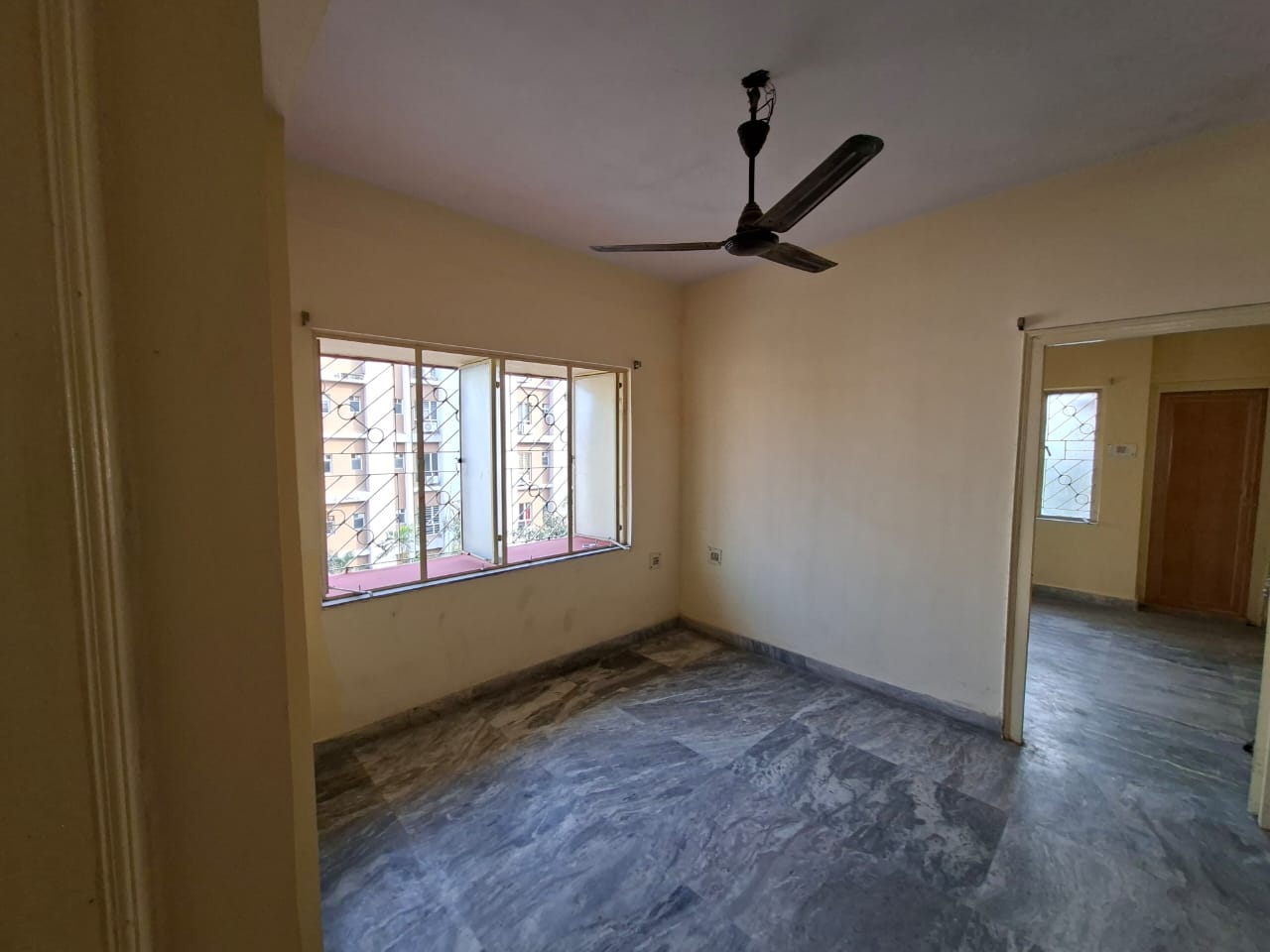 Tollygunge Muchipara,Raja Rammohan Roy Road,Gitanjali Apartment,1250sqft,3BHK (OA270)