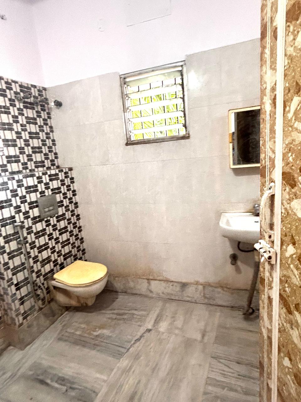 Behala Gholsapur,Binoba Bhava Road,Swarup Apartment,1100sqft,3BHK (OA449)