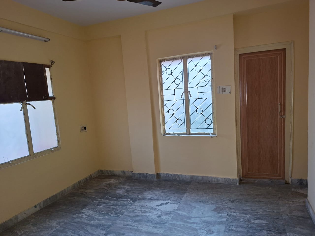 Tollygunge Muchipara,Raja Rammohan Roy Road,Gitanjali Apartment,1250sqft,3BHK (OA270)