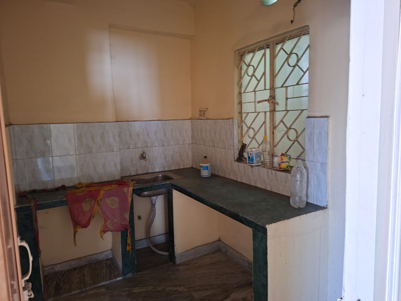 Tollygunge Muchipara,Raja Rammohan Roy Road,Gitanjali Apartment,1250sqft,3BHK (OA270)