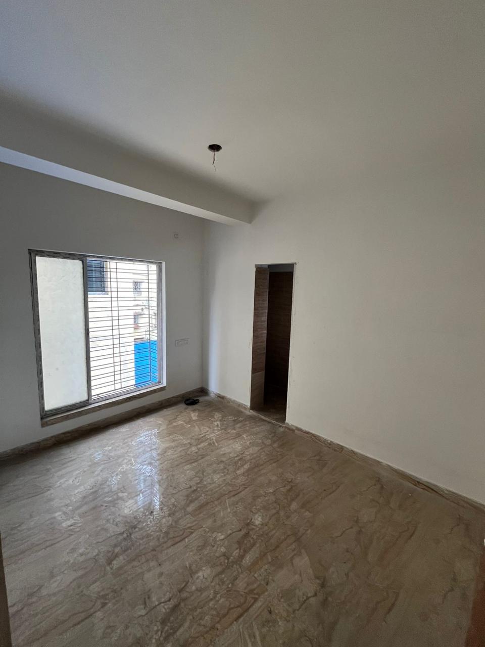 Thakurpukur Poraaswathhatala,Vivekananda Sarani,1223sqft,3BHK (OA436)