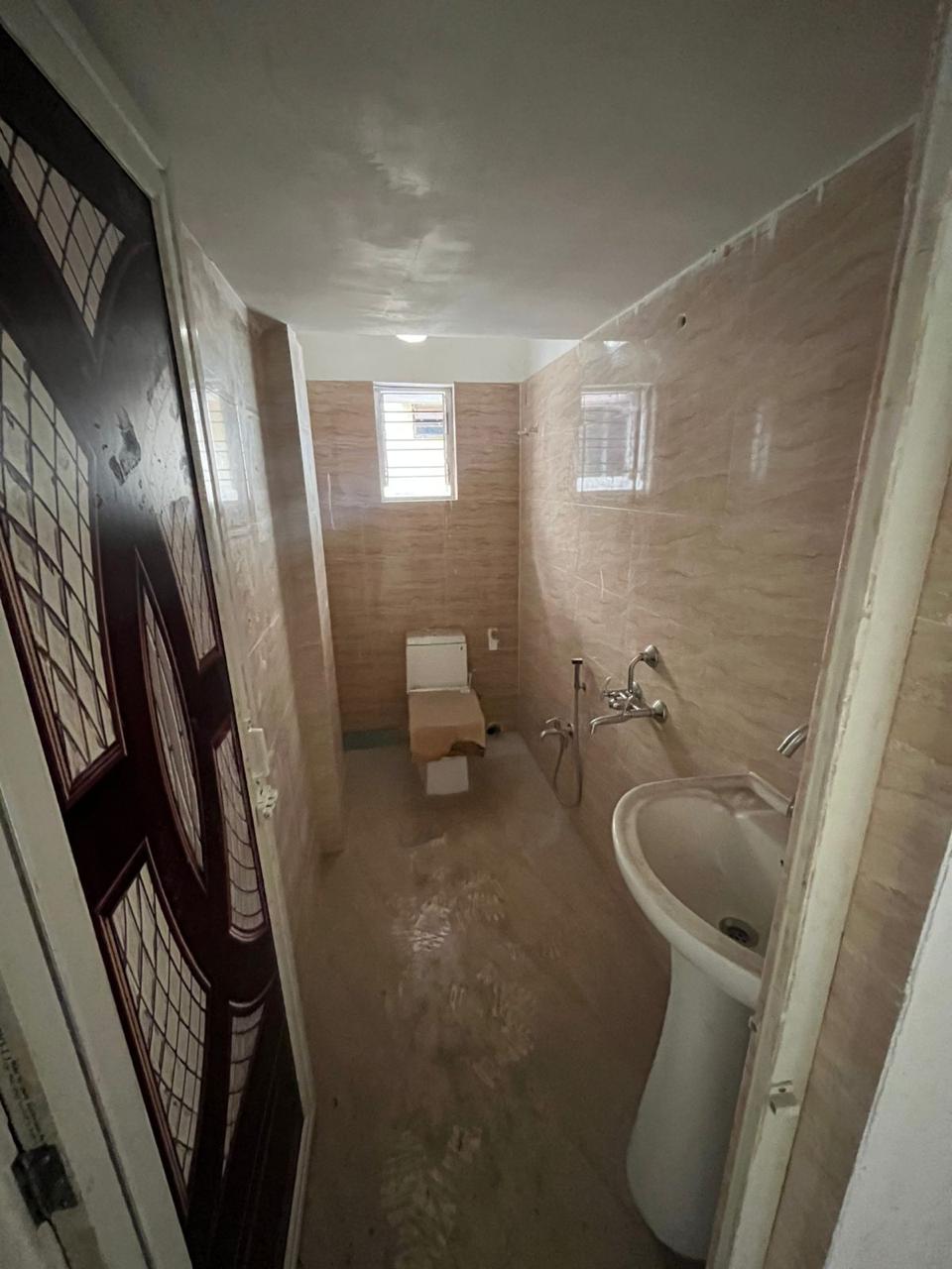 Thakurpukur Poraaswathhatala,Vivekananda Sarani,1223sqft,3BHK (OA436)